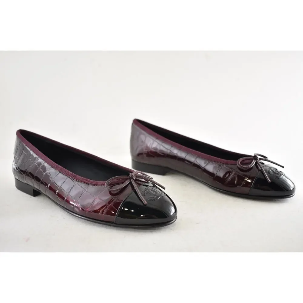 Chanel 26A Burgundy Red Black Crocodile Croc CC Logo Ballet Ballerina Flat 38.5